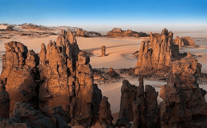 This image has an empty alt attribute; its file name is image-3.png